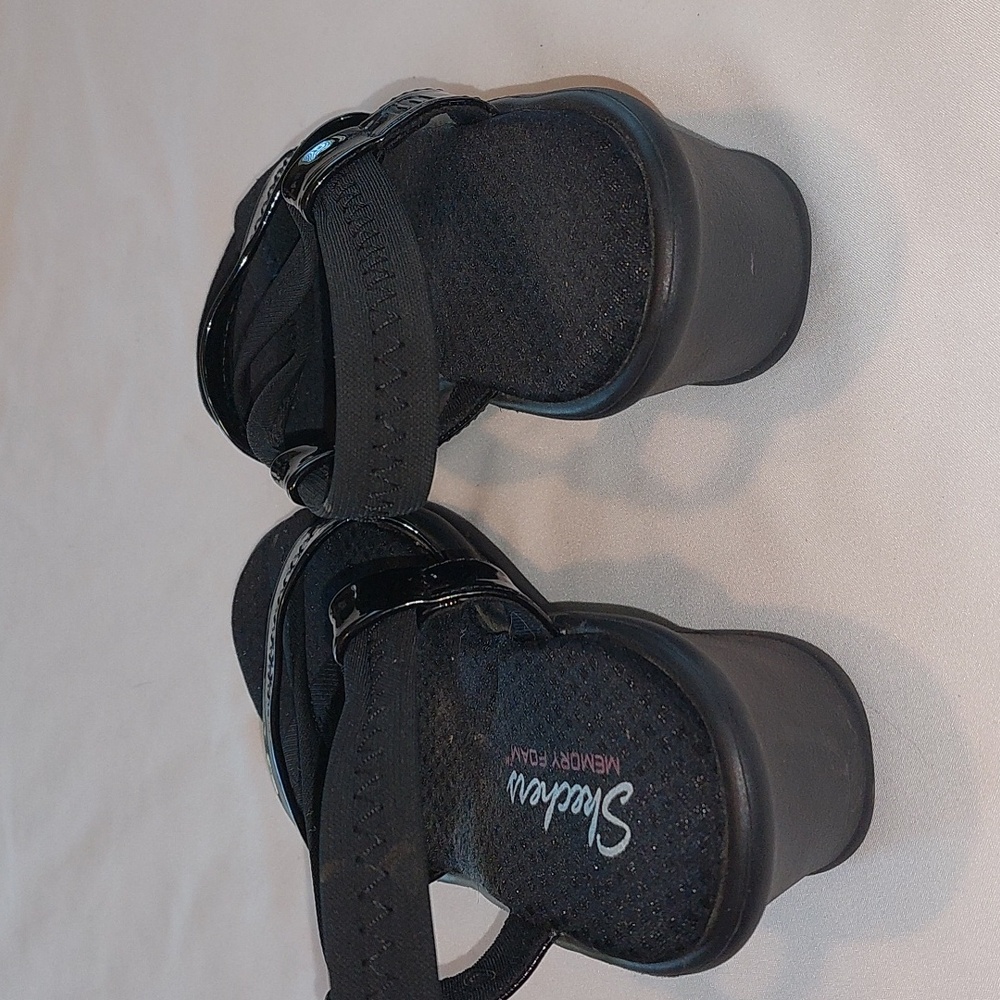 Sketchers Memory foam Black wedged Heel Sandle .Size 9 - Picture 3 of 6